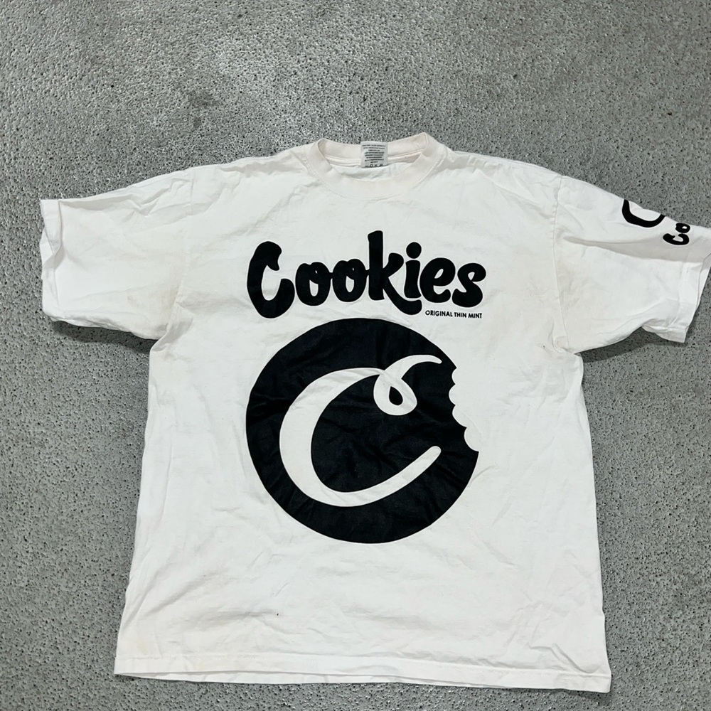 White cookies classic shirt!! 🖤